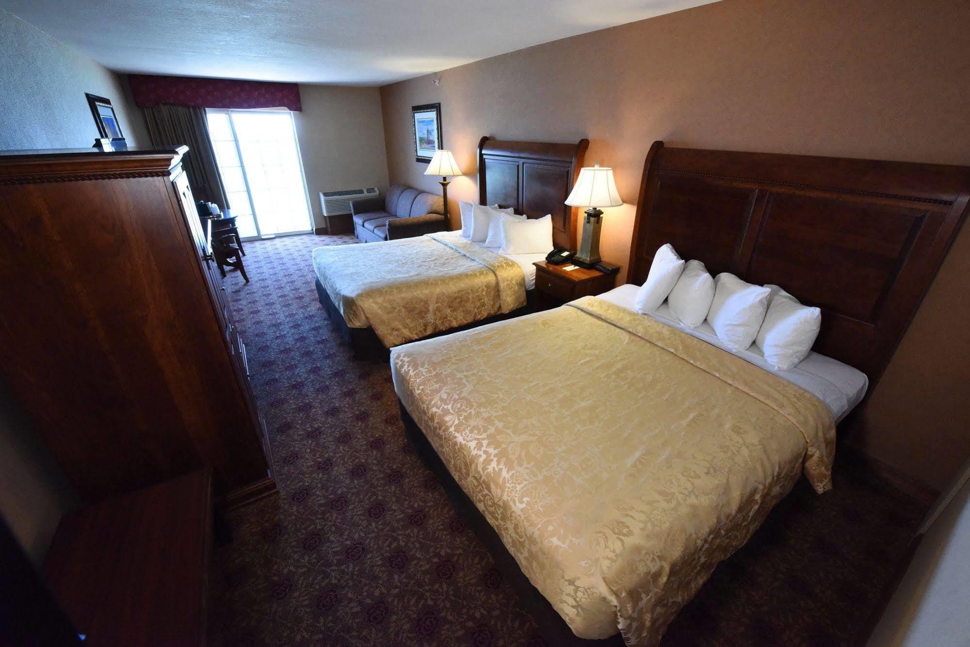 Hamilton Inn Select Beachfront Mackinaw City Eksteriør bilde